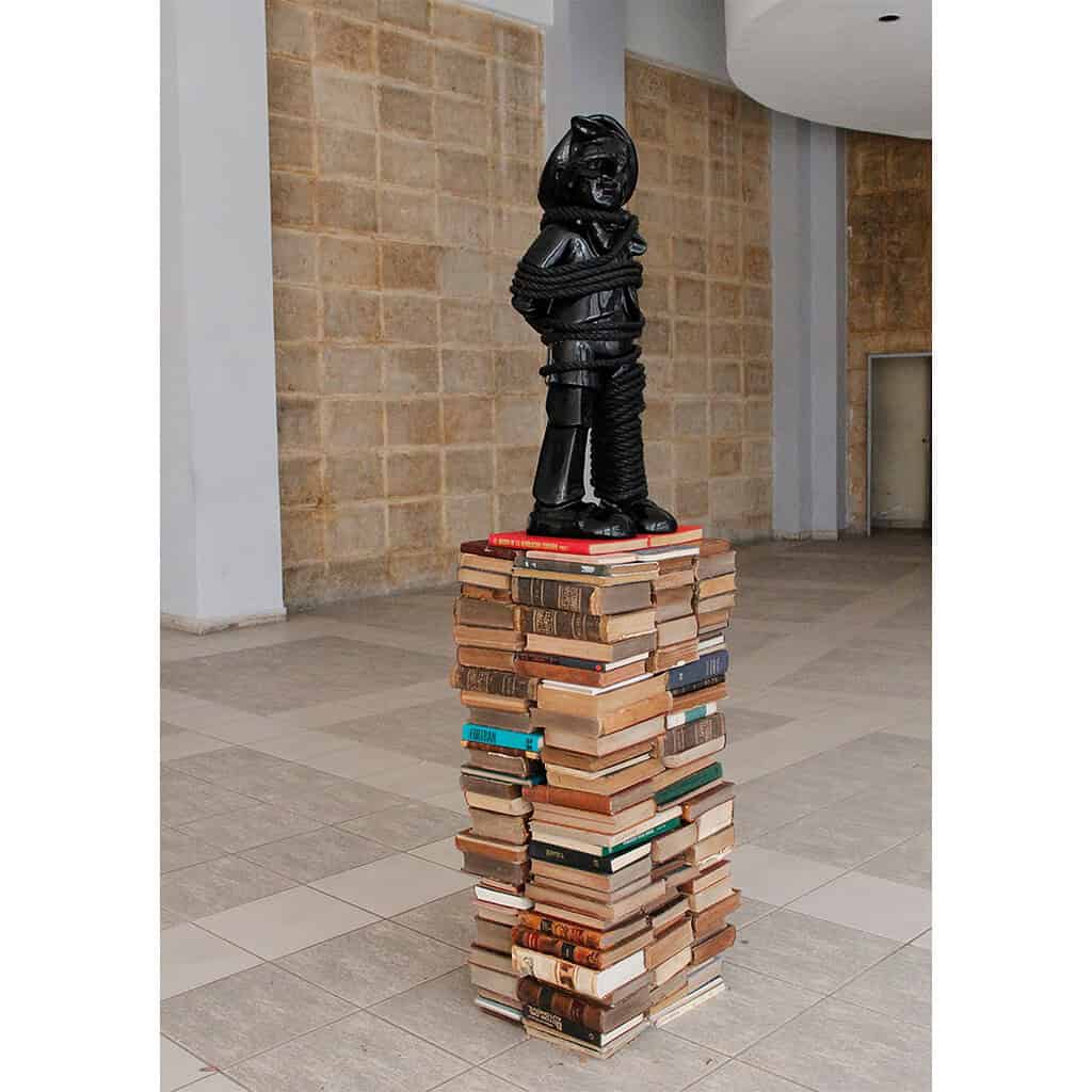 History Bites His Own Tale - Esterio Segura